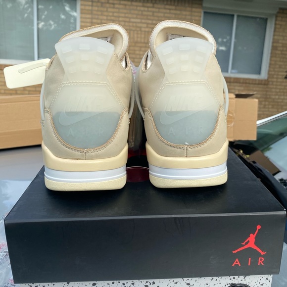 Off White Sail Jordan Retro 4 - Picture 4 of 15